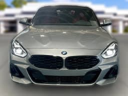 BMW Z4 sDrive30i Roadster 2026 — side view