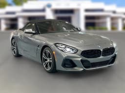 BMW Z4 sDrive30i Roadster 2026 — side view