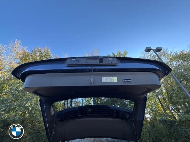 BMW iX3 50 xDrive Sports Activity Vehicle 2027 — side view