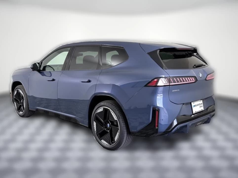 BMW iX3 50 xDrive Sports Activity Vehicle 2027 — side view