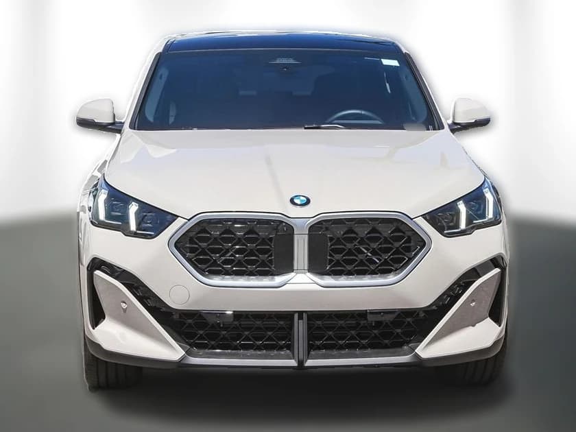 BMW X2 xDrive28i Sports Activity Coupe 2026 — side view