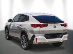 BMW X2 xDrive28i Sports Activity Coupe 2026 — side view