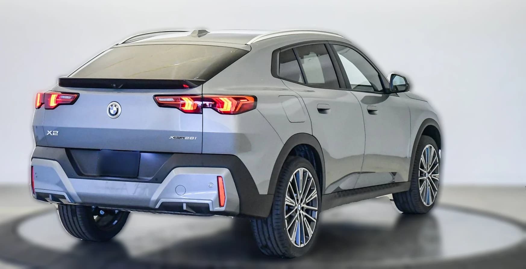 BMW X2 xDrive28i Sports Activity Coupe 2026 — side view
