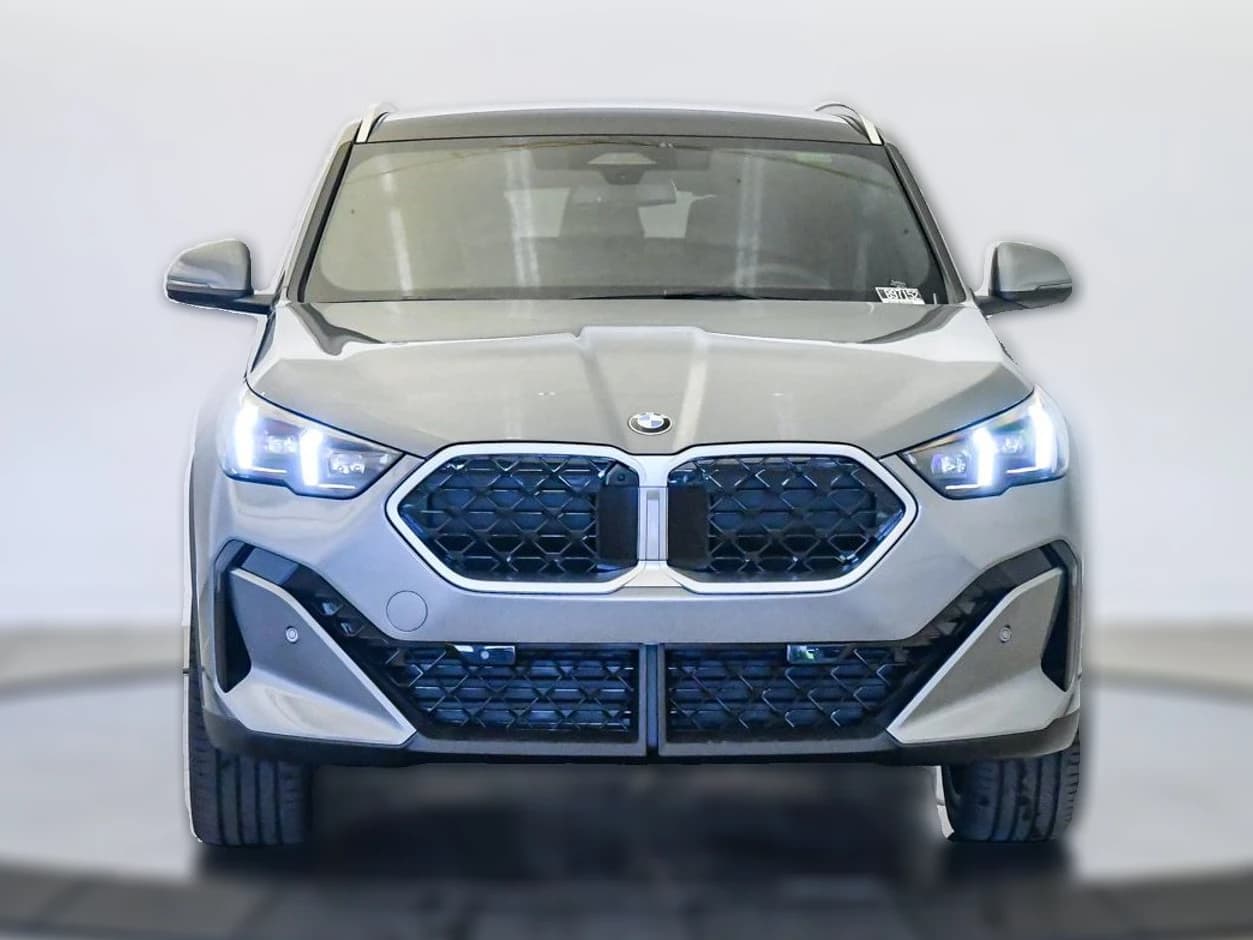 BMW X2 xDrive28i Sports Activity Coupe 2026 — side view