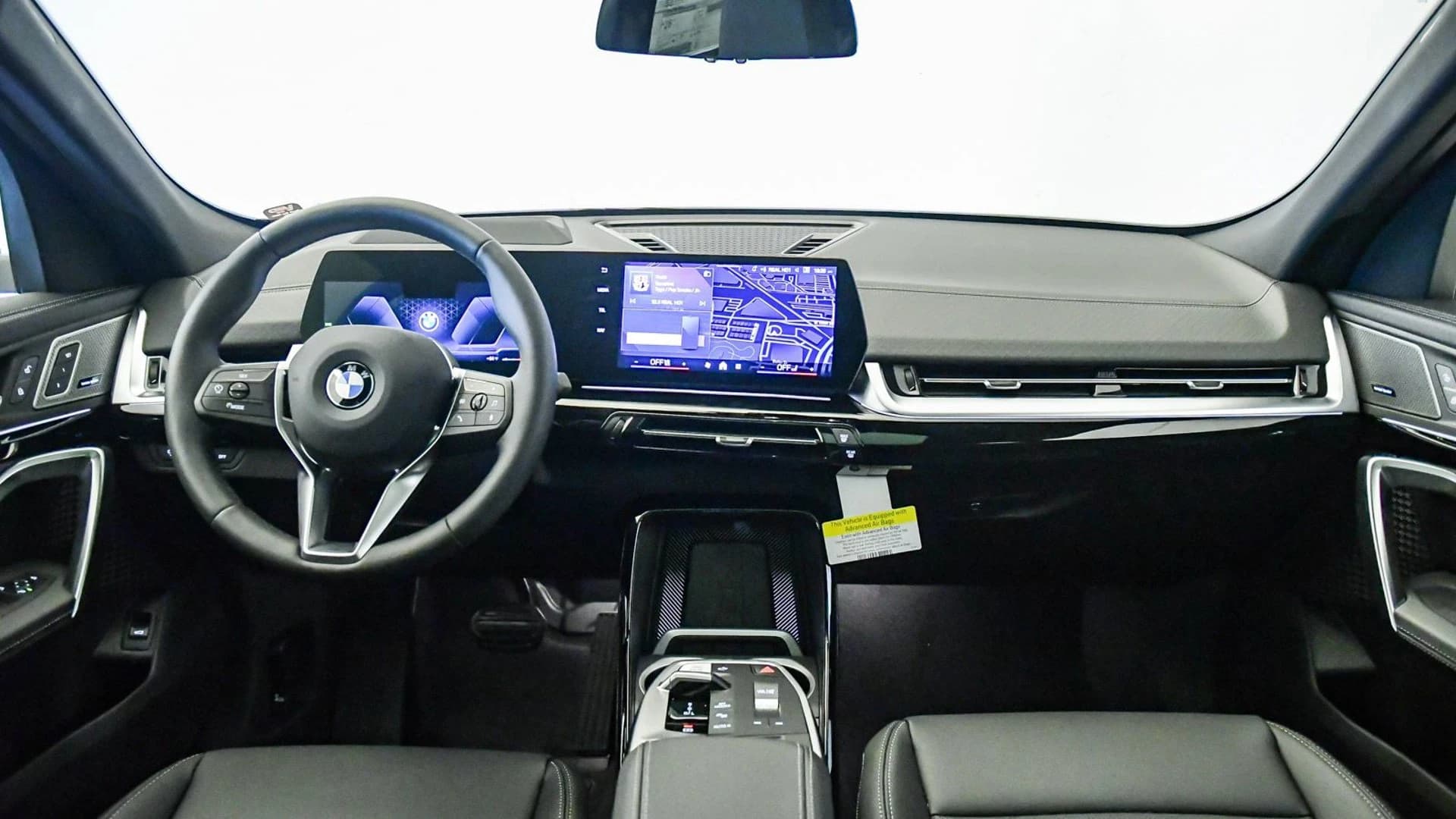 BMW X2 xDrive28i Sports Activity Coupe 2026 — side view