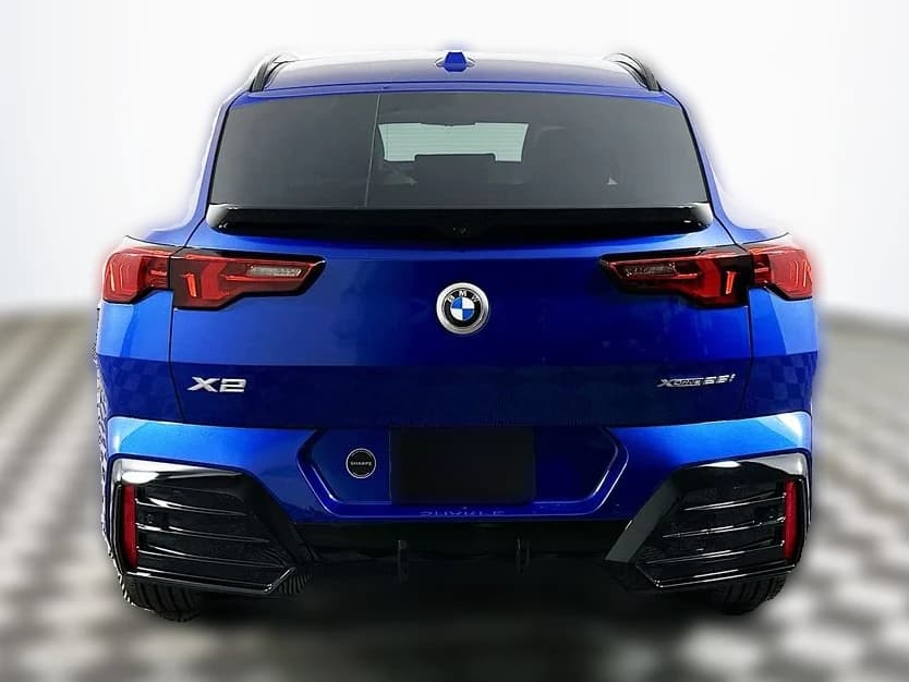 BMW X2 xDrive28i Sports Activity Coupe 2026 — side view