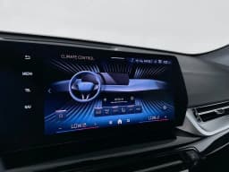 BMW X2 xDrive28i Sports Activity Coupe 2026 — side view