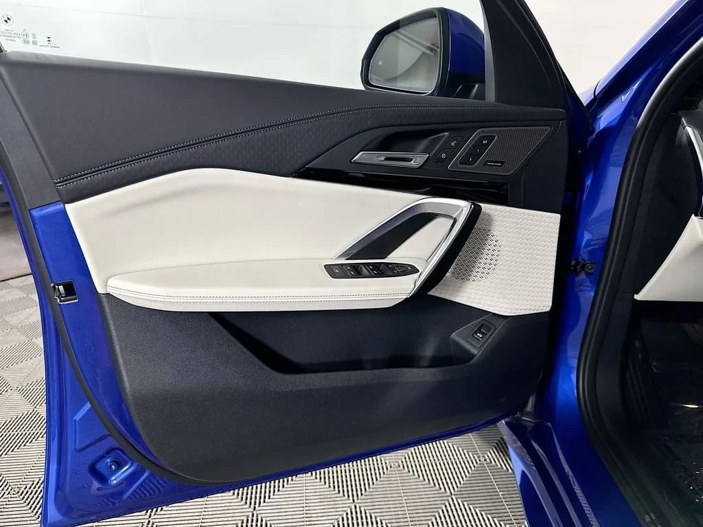 BMW X2 xDrive28i Sports Activity Coupe 2026 — side view
