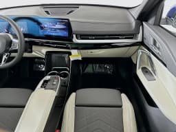 BMW X2 xDrive28i Sports Activity Coupe 2026 — side view