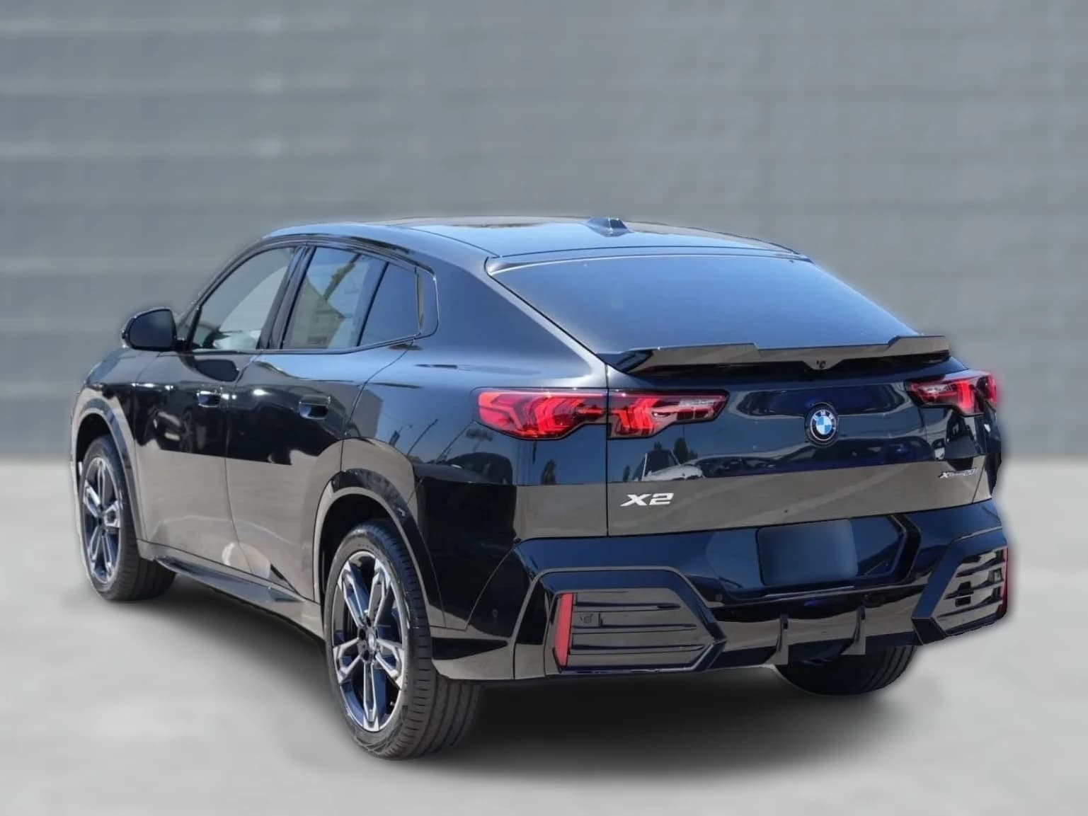 BMW X2 xDrive28i Sports Activity Coupe 2026 — side view