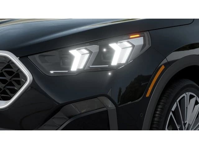 BMW X2 xDrive28i Sports Activity Coupe 2026 — side view