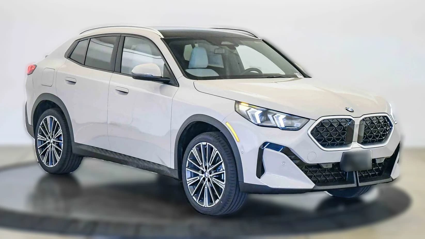 BMW X2 xDrive28i Sports Activity Coupe 2026 — side view
