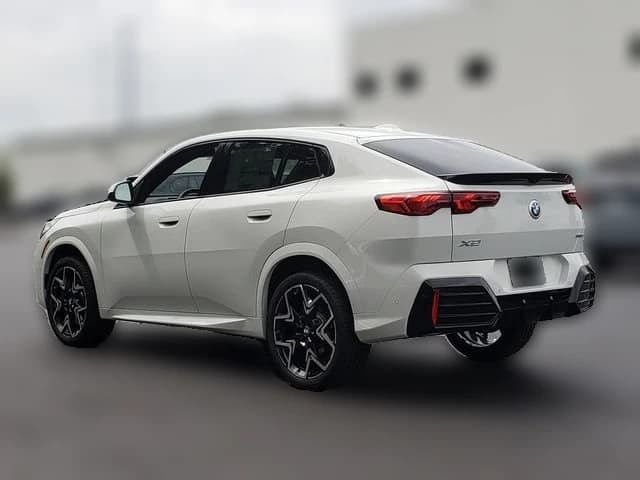 BMW X2 xDrive28i Sports Activity Coupe 2026 — side view