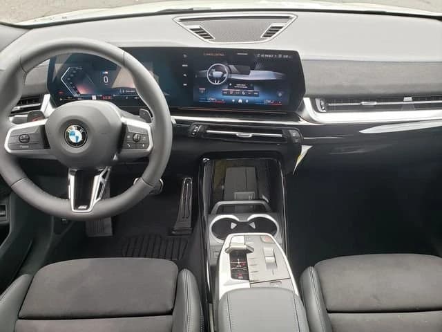 BMW X2 xDrive28i Sports Activity Coupe 2026 — side view