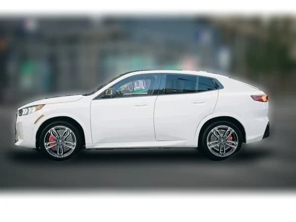 BMW X2 xDrive28i Sports Activity Coupe 2026 — side view