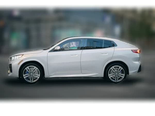 BMW X2 xDrive28i Sports Activity Coupe 2026 — side view