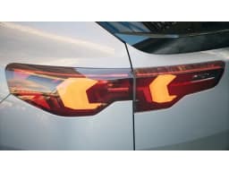 BMW X2 xDrive28i Sports Activity Coupe 2026 — side view