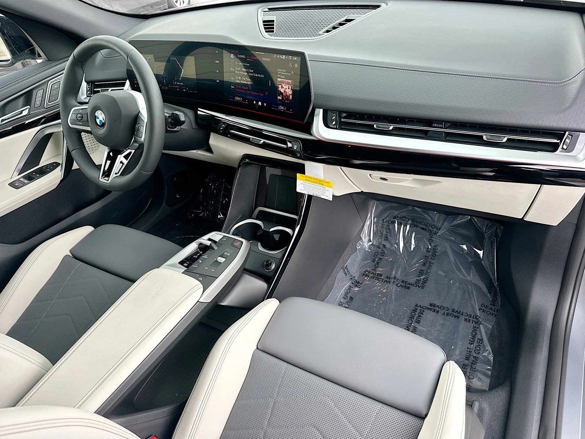 BMW X2 xDrive28i Sports Activity Coupe 2026 — side view