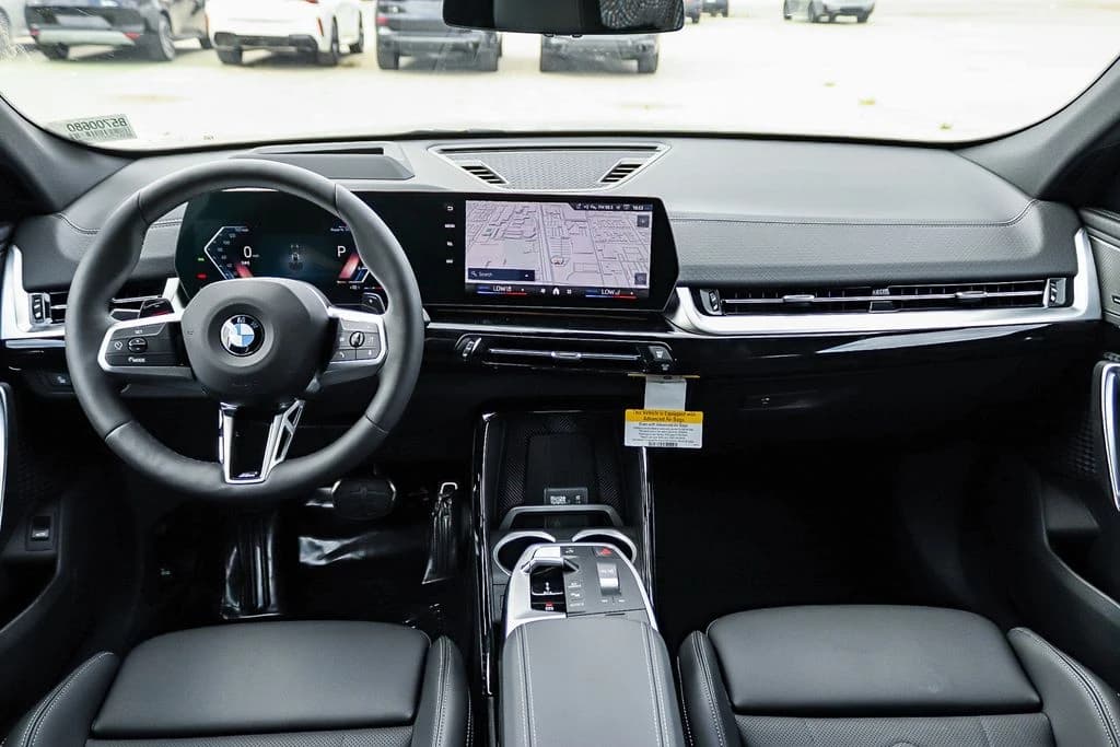 BMW X2 xDrive28i Sports Activity Coupe 2026 — side view
