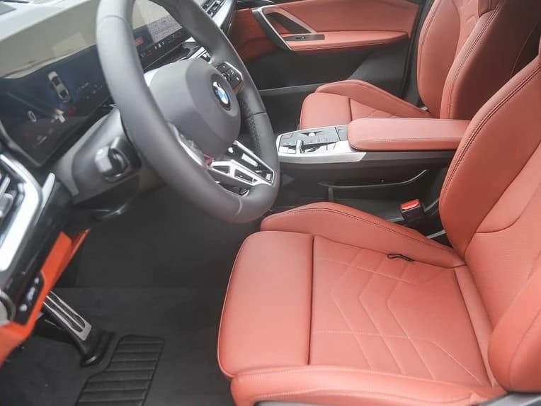 BMW X2 xDrive28i Sports Activity Coupe 2026 — side view
