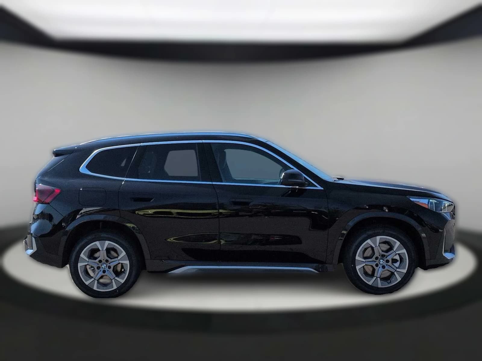 BMW X1 xDrive28i Sports Activity Vehicle 2026 — side view
