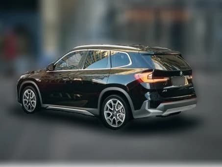 BMW X1 xDrive28i Sports Activity Vehicle 2026 — side view