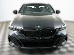 BMW i5 xDrive40 Sedan 2027 — side view