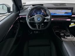 BMW i5 xDrive40 Sedan 2027 — side view