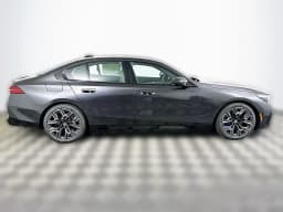 BMW i5 xDrive40 Sedan 2027 — side view