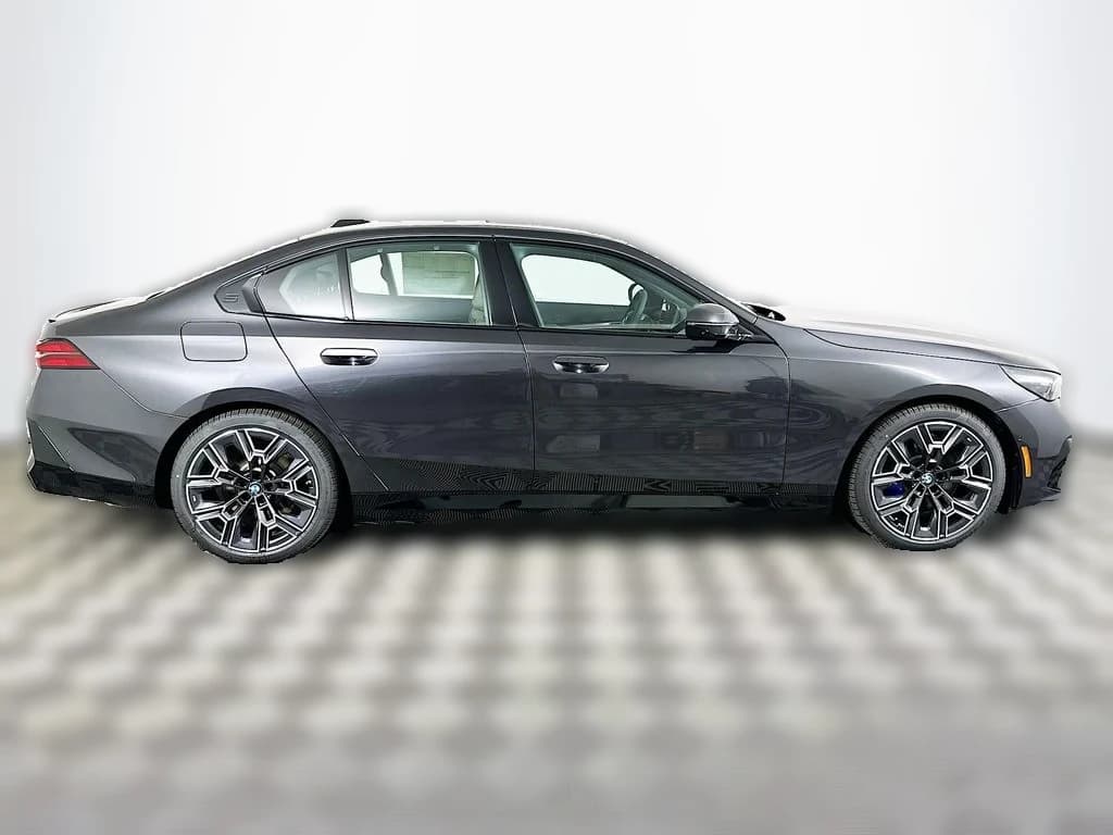BMW i5 xDrive40 Sedan 2027 — side view