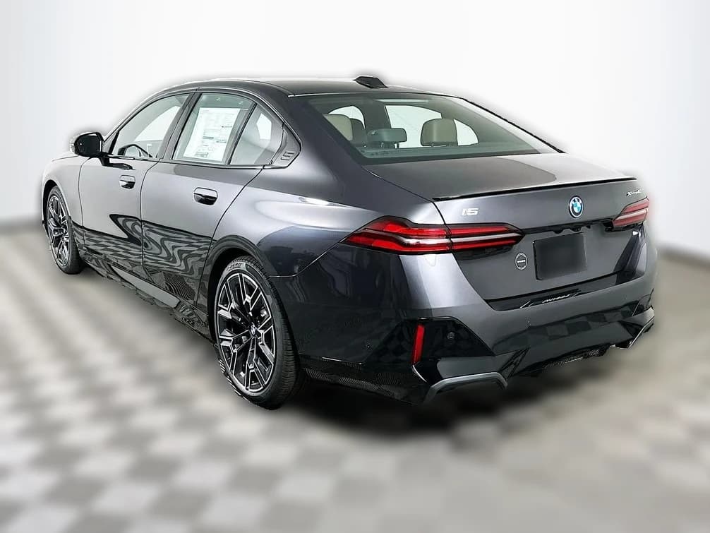 BMW i5 xDrive40 Sedan 2027 — side view