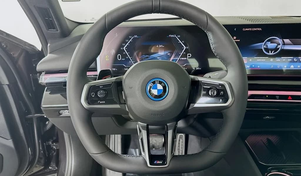 BMW i5 xDrive40 Sedan 2027 — side view