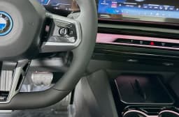 BMW i5 xDrive40 Sedan 2027 — side view