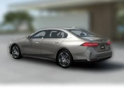 BMW i5 xDrive40 Sedan 2027 — side view