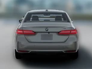 BMW i5 xDrive40 Sedan 2027 — side view
