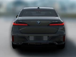BMW i7 eDrive50 Sedan 2026 — side view