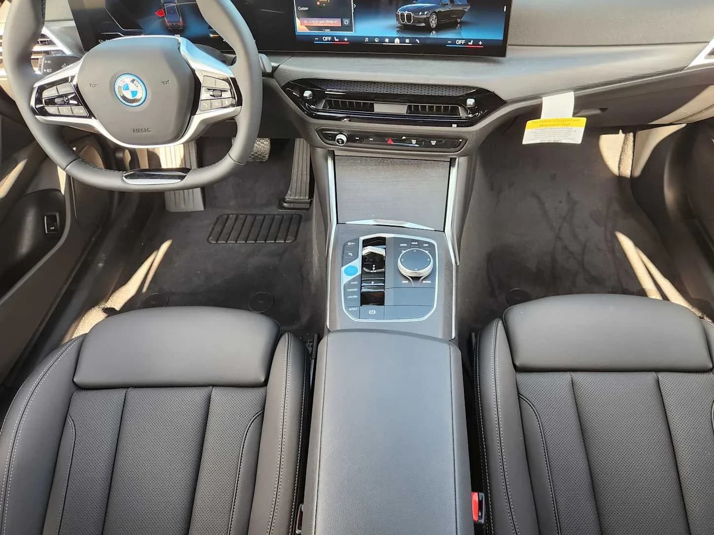 BMW i4 xDrive40 Gran Coupe 2026 — side view
