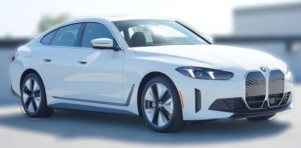BMW i4 xDrive40 Gran Coupe 2026 — side view