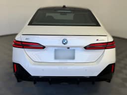 BMW i5 M60 Sedan 2026 — side view