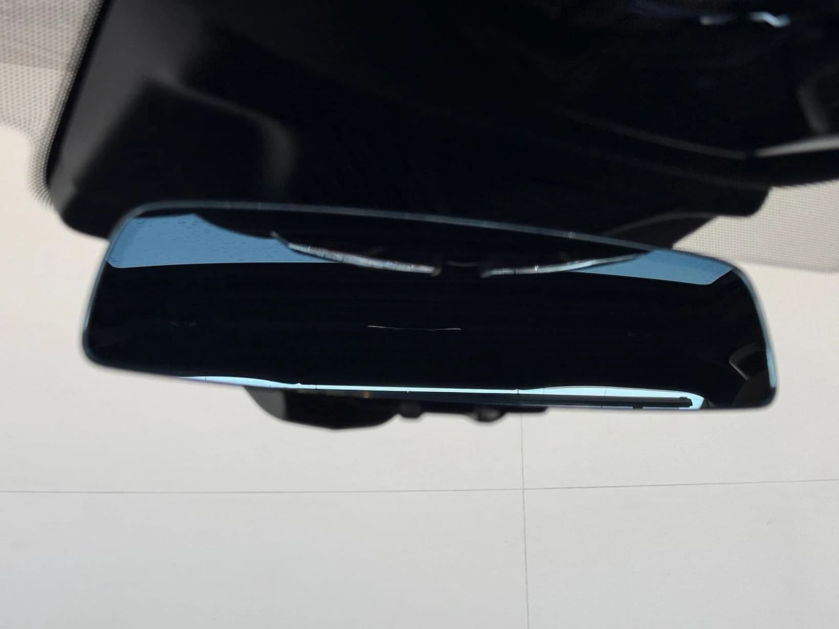 BMW i5 M60 Sedan 2026 — side view