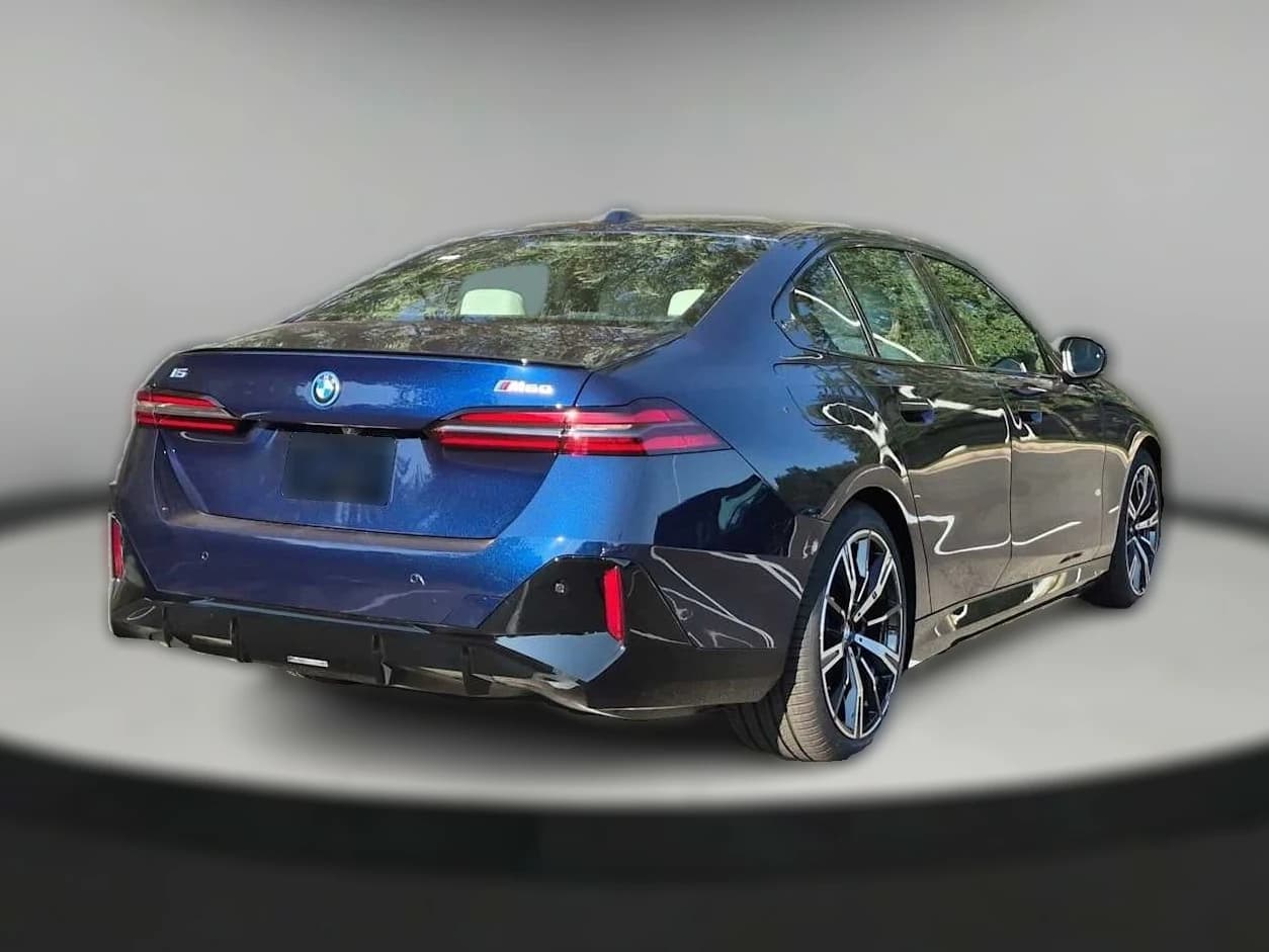 BMW i5 M60 Sedan 2027 — side view