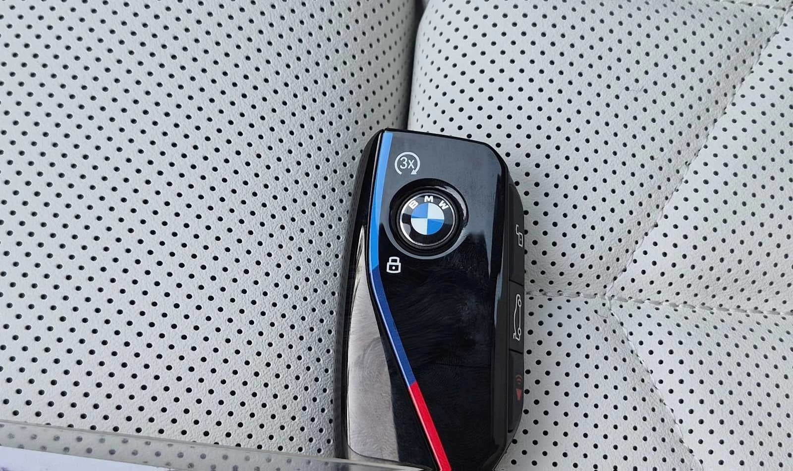 BMW i5 M60 Sedan 2027 — side view