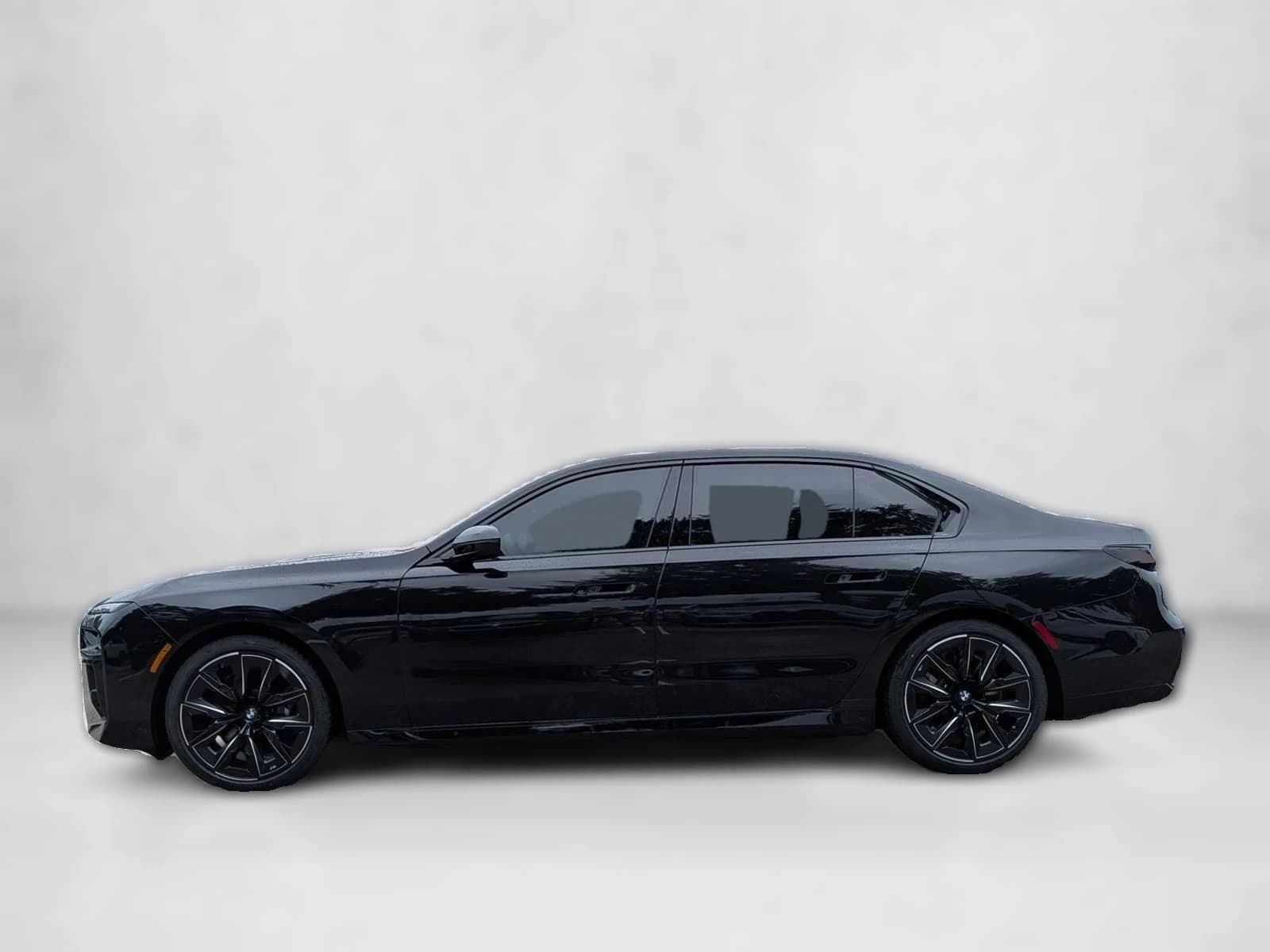 BMW i7 xDrive60 Sedan 2026 — side view