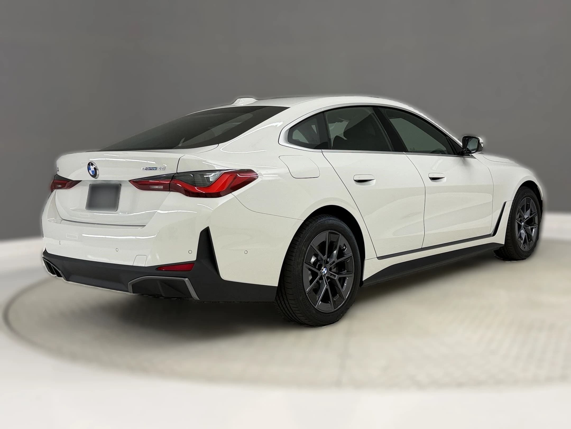BMW i4 eDrive40 Gran Coupe 2026 — side view
