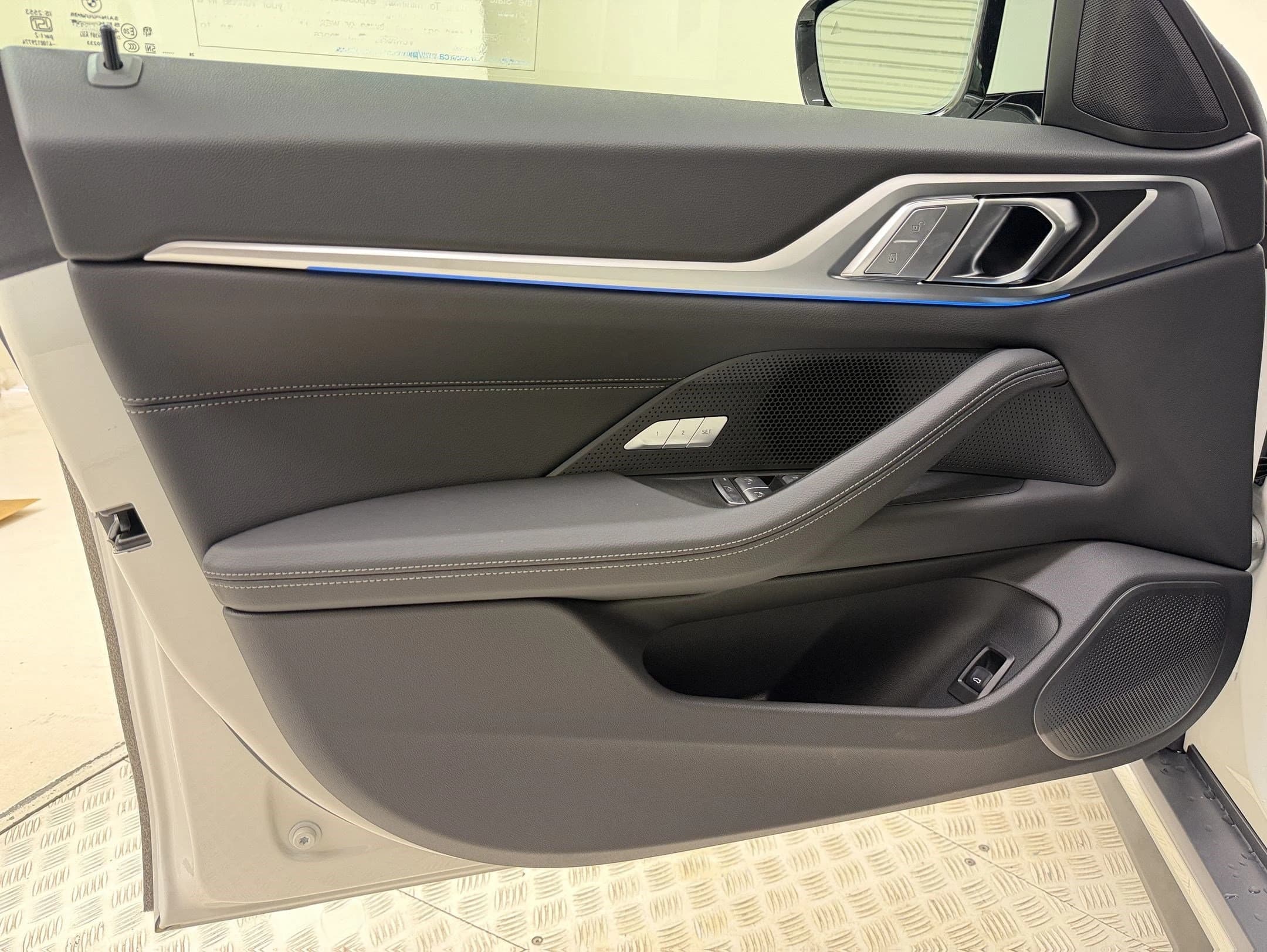 BMW i4 eDrive40 Gran Coupe 2026 — side view