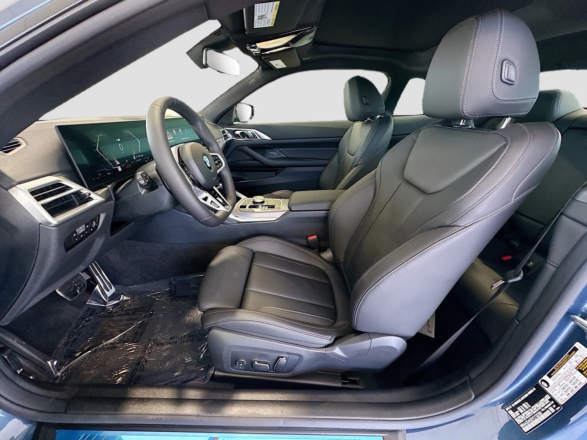 BMW i7 M70 Sedan 2026 — side view