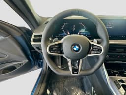 BMW i7 M70 Sedan 2026 — side view