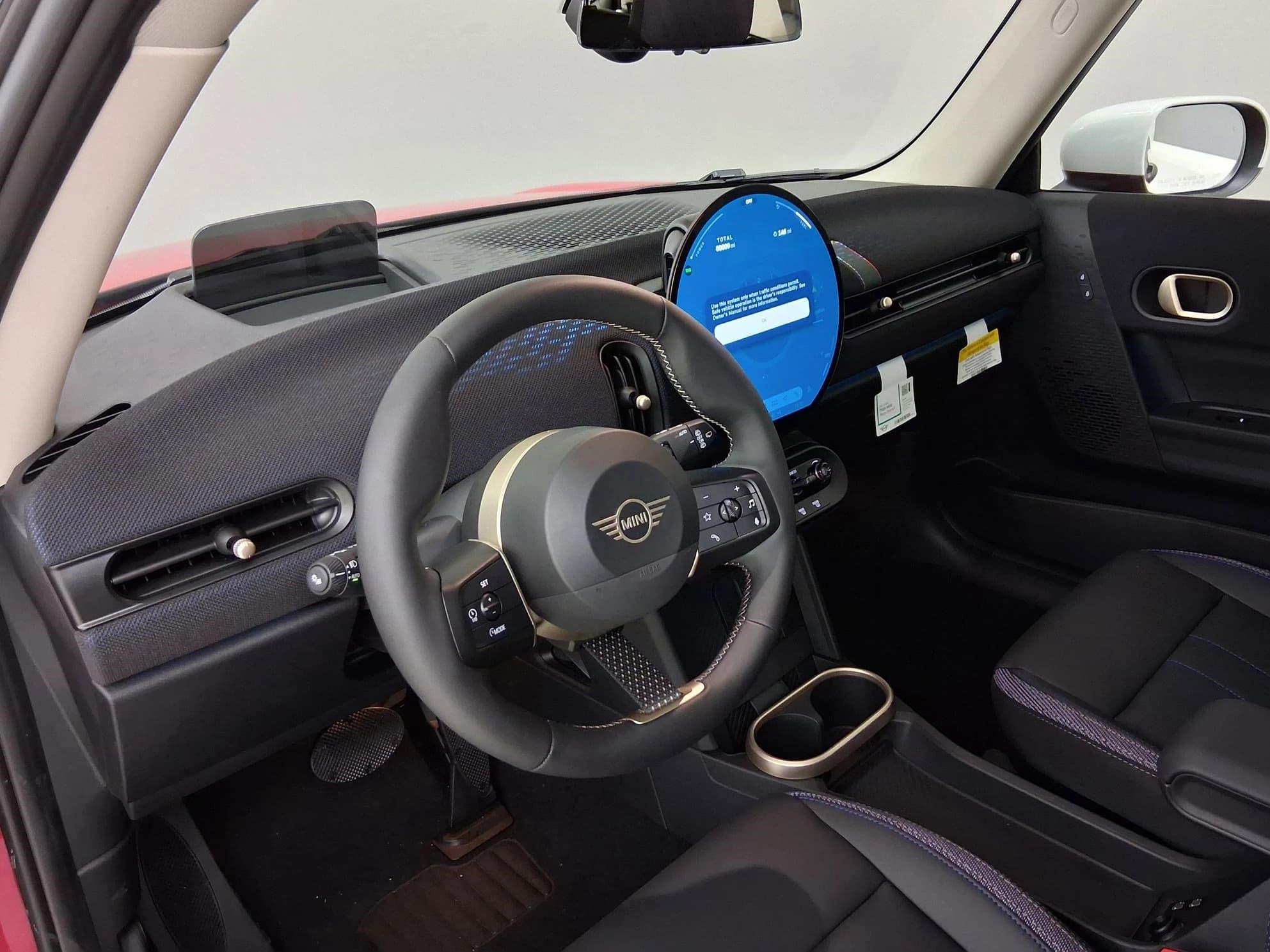MINI Hardtop 2 Door Cooper FWD 2026 — side view