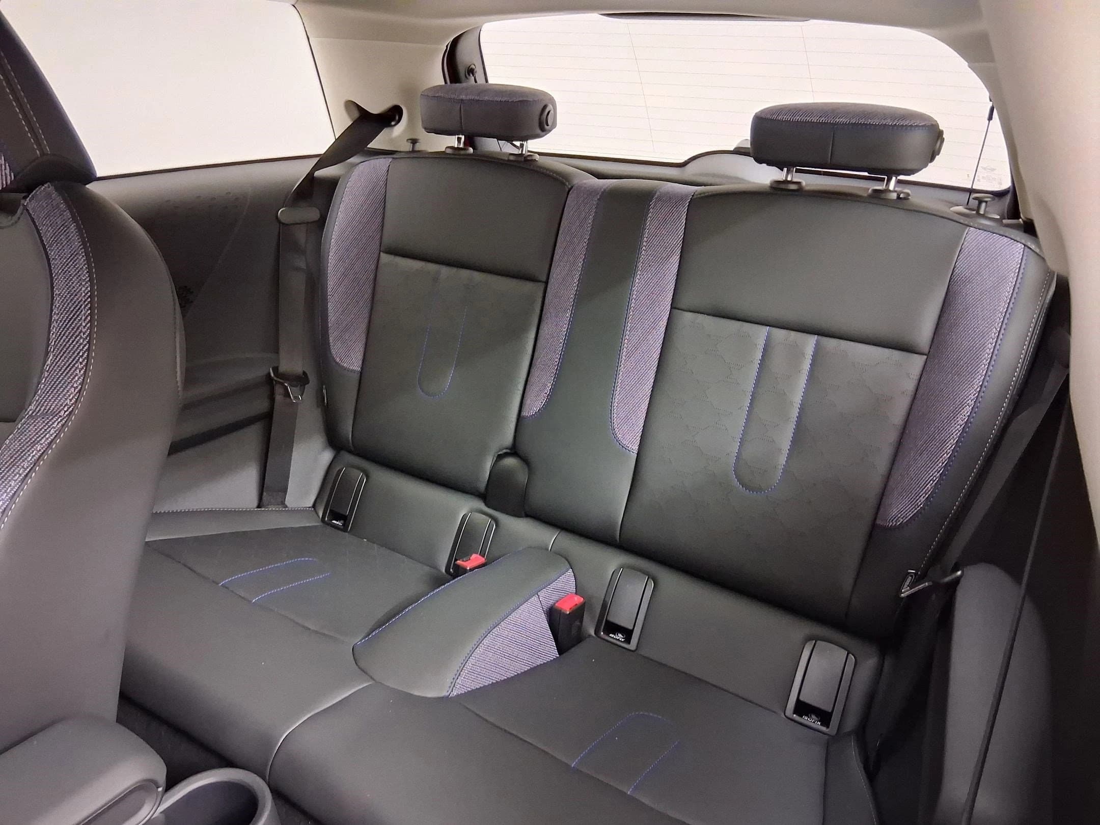 MINI Hardtop 2 Door Cooper FWD 2026 — side view