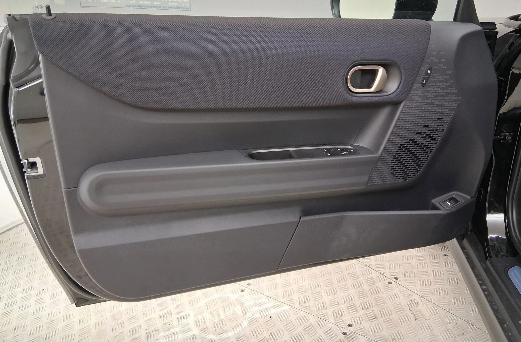 MINI Hardtop 2 Door Cooper FWD 2026 — side view
